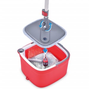 Balai serpillère nettoie à l'eau propre