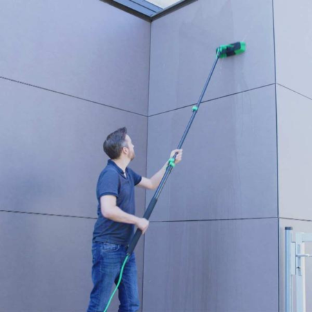 balai à eau pr laver les façades et murs